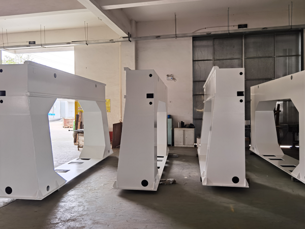 大型自動化設(shè)備機架焊接加工